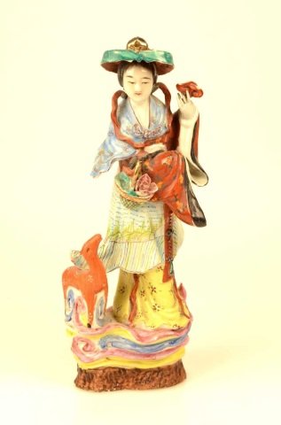 *Chinese Oriental Lady Ceramic Figurine: Contact our recommended 3rd party for profit shipper Pak Mail at (260) 637-4809 for shipping quote PRIOR to bidding. Scheerer WILL NOT ship this item under any circumstances, no exceptions. Chinese le