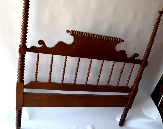 *Full Size Victorian Era Walnut Spool Bed: This item will NOT ship. Please call our office at 260.441.8636 to arrange a time to get the items picked up. Items need to be picked up within 3 business days of the auction date. Full size bed. c.18