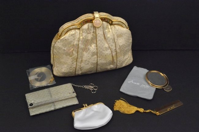 Judith Leiber Purse W/ Wallet Key Holder & Accessories: Continental USA buyer to pay $19.99 flat fee for shipping, handling, packaging and insurance on EACH INDIVIDUAL LOT (international bidders contact Pak Mail for shipping quote). NO COMBINED SHIPPING, N