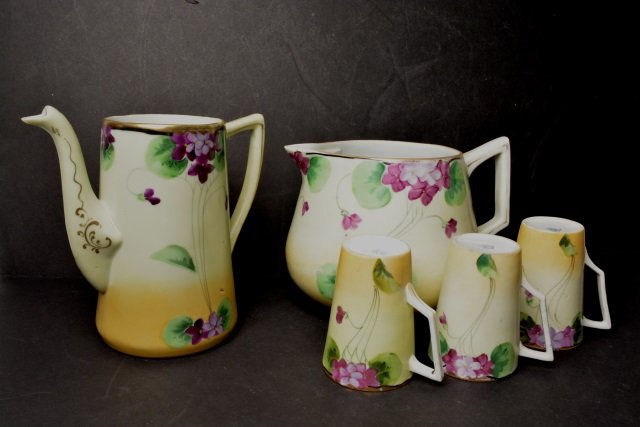 *Lemonade Set W/ Pitcher & Nippon Pieces: Contact our recommended 3rd party for profit shipper Pak Mail at (260) 637-4809 for shipping quote PRIOR to bidding. Scheerer WILL NOT ship this item under any circumstances, no exceptions. Pitcher ma