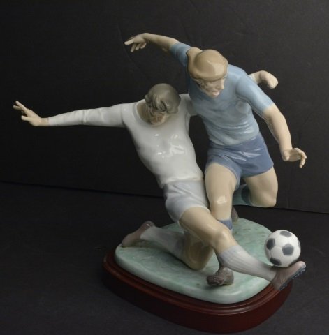 *Lladro 5879 Shot on Goal Soccer RETIRED Porcelain: Contact our recommended 3rd party for profit shipper Pak Mail at (260) 637-4809 for shipping quote PRIOR to bidding. Scheerer WILL NOT ship this item under any circumstances, no exceptions. Lladro 587