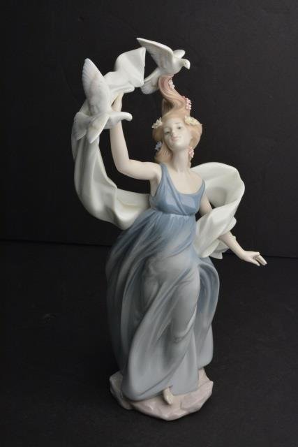 *Lladro 6570 RETIRED "New Horizons" Porcelain: Contact our recommended 3rd party for profit shipper Pak Mail at (260) 637-4809 for shipping quote PRIOR to bidding. Scheerer WILL NOT ship this item under any circumstances, no exceptions. Lladro 657