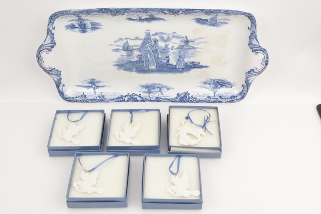 *Wedgewood Ornaments & Platter: Contact our recommended 3rd party for profit shipper Pak Mail at (260) 637-4809 for shipping quote PRIOR to bidding. Scheerer WILL NOT ship this item under any circumstances, no exceptions. Wedgewood