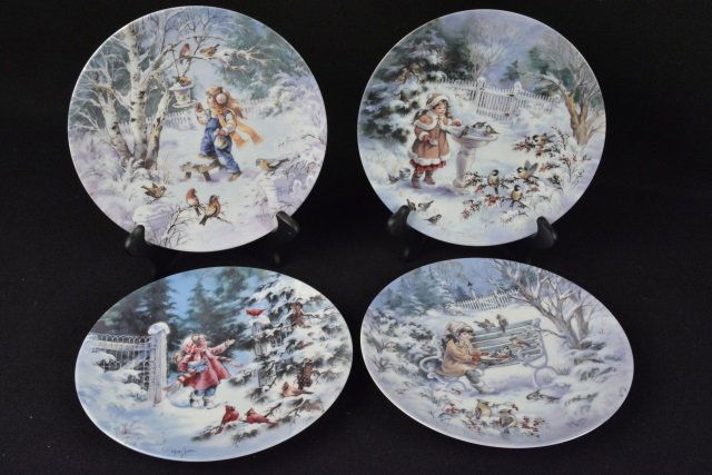 *(4) Knowles "A Season For Song Collection" Plates: Contact our recommended 3rd party for profit shipper Pak Mail at (260) 637-4809 for shipping quote PRIOR to bidding. Scheerer WILL NOT ship this item under any circumstances, no exceptions. (4) Knowle