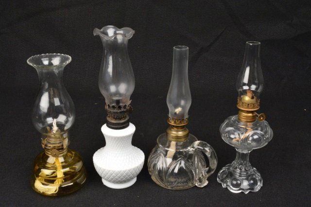 *(4) Miniature Vintage Oil Lamps: Contact our recommended 3rd party for profit shipper Pak Mail at (260) 637-4809 for shipping quote PRIOR to bidding. Scheerer WILL NOT ship this item under any circumstances, no exceptions. (4) Miniat