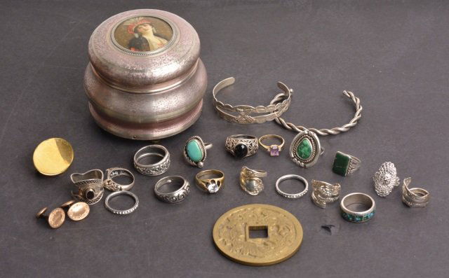 *Vintage Portrait Music Trinket Box & Jewelry (1 of 10)