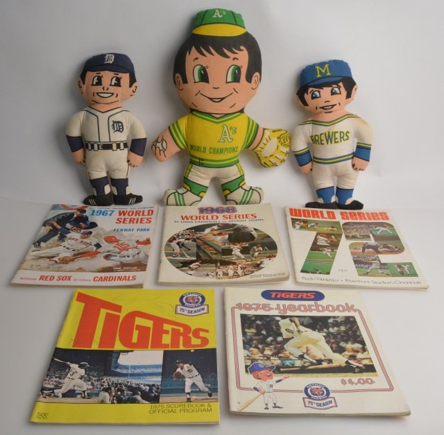 (5) Vintage Baseball Programs & (3) Dolls (1 of 9)
