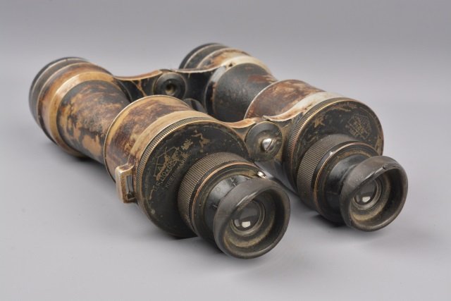 WWI/ WWII Huet 10 x 50 Kreigsmarine Binoculars (1 of 8)