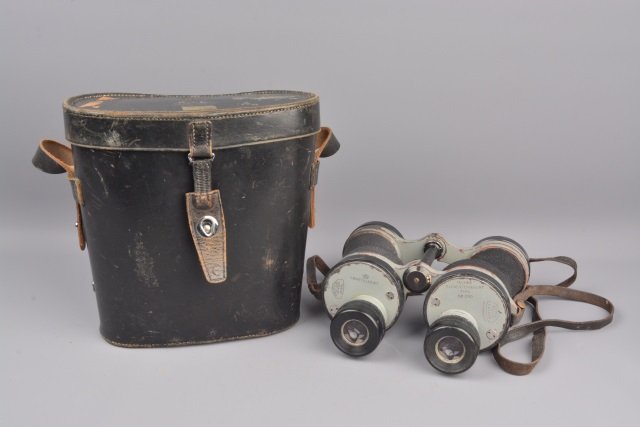 WWI/ WWII Marine Tjenestekikert 7 x 40 Binoculars (1 of 9)