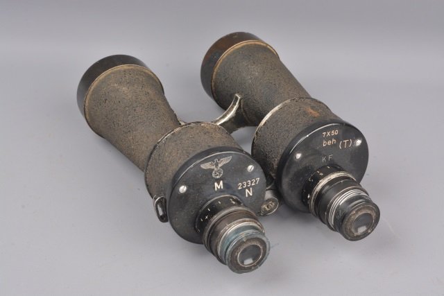 WWI/ WWII German 7 X 50 Binoculars (1 of 5)