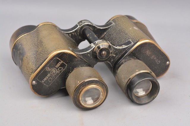 *WWI/ WWII 8 x 40 Binoculars (1 of 5)