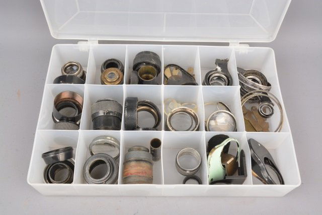 Lot of WWI/ WWII Binocular Glass Lenses & Eye Cups (1 of 5)