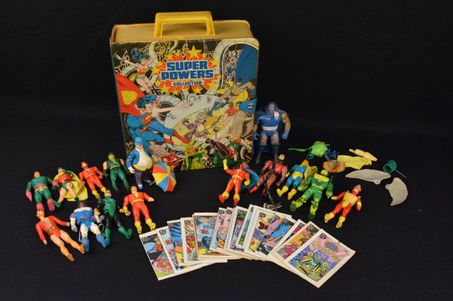 Kenner DC Comics Super Powers Collection in Case: Continental USA buyer to pay $19.99 flat fee for shipping, handling, packaging and insurance on EACH INDIVIDUAL LOT (international bidders contact Pak Mail for shipping quote). NO COMBINED SHIPPING, N