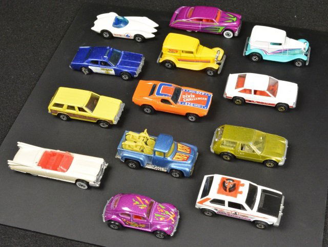 *Hot Wheels Basic Black Wall Tire Cars (1 of 9)