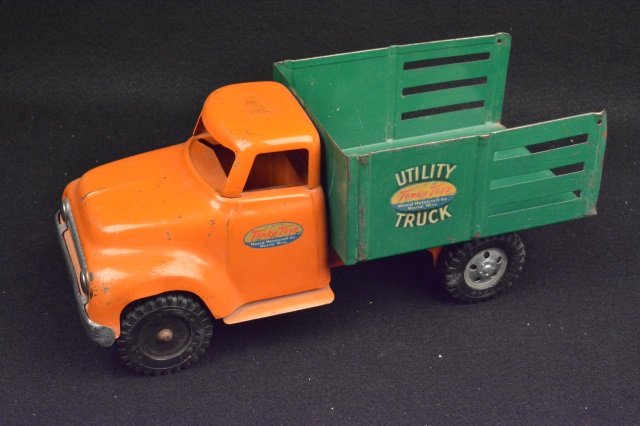 *Vintage Tonka Toy Utility Truck (1 of 5)