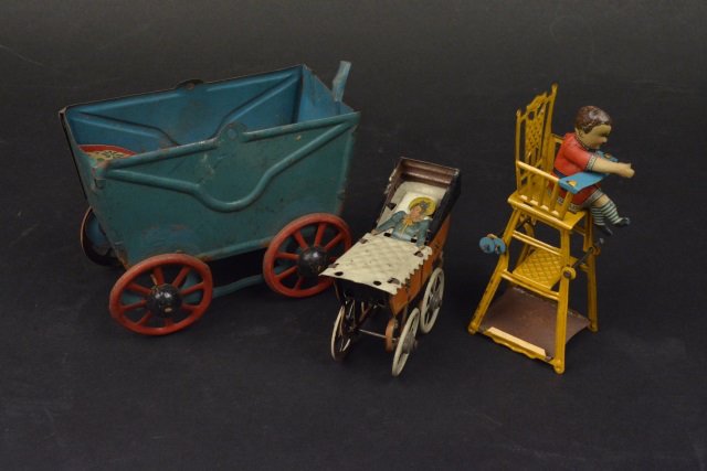 1900's German Tin Litho Penny Toys Dollhouse Acc. (1 of 9)