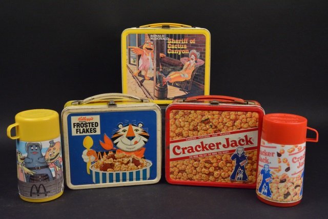 (3) Vintage Advertising Lunch Boxes (2) Thermoses (1 of 6)