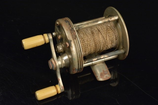 Norton Mfg. Co. Bristol, Conn Blue Grass 3 Reel (1 of 6)