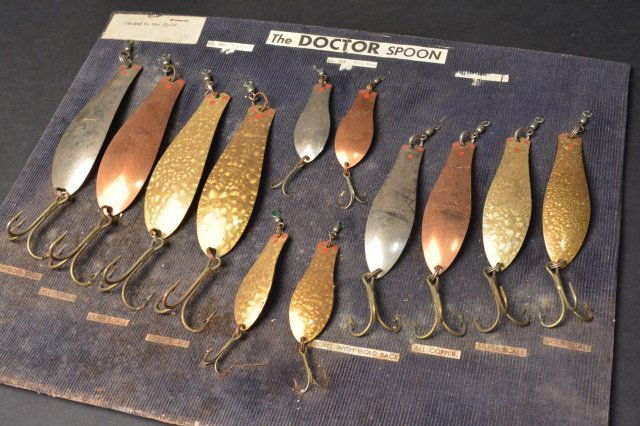 Doctor Spoon Lure Salesman Card (1 of 5)