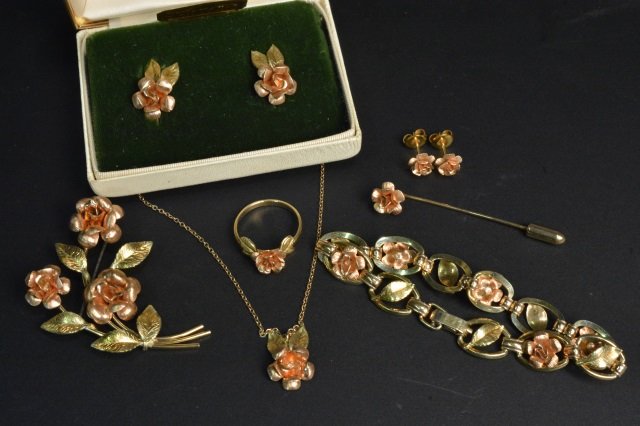 Krementz Necklace, Bracelet, Earrings Pin Set (1 of 4)