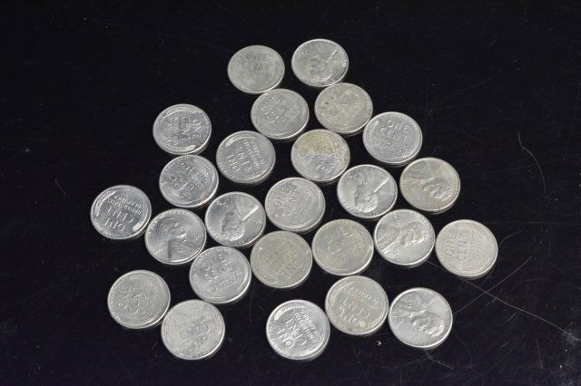 (25) 1943 Steel Pennies: (25) 1943 Steel Pennies. Contact our recommended 3rd party "for profit" shipper Pak Mail at (260) 637-4809 or Pakmail419@yahoo.com for shipping quote PRIOR to bidding. Scheerer WILL NOT ship this item