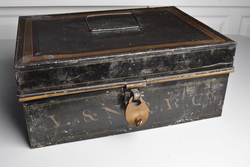 Early 1900's Louisville & Nashville RR Accounting Box (1 of 7)