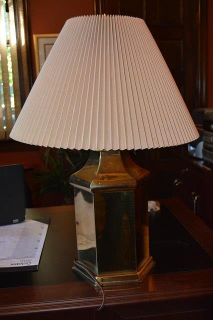 (2) Brass Table Lamps (1 of 2)