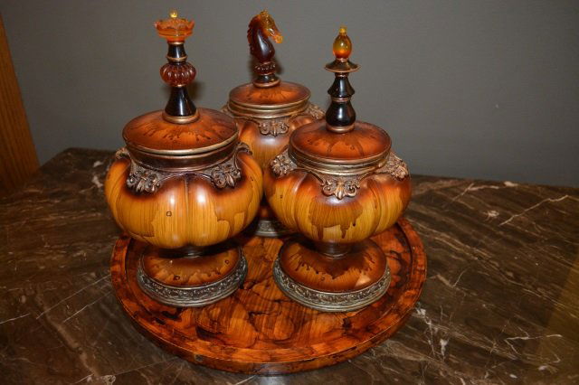 (3) Decorative Chess Piece Accented Containers (1 of 3)