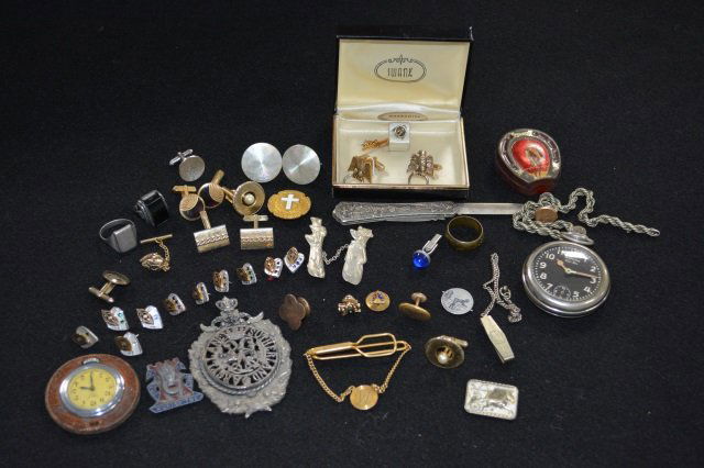 Lot of Men's Jewelry and Collectibles (1 of 10)
