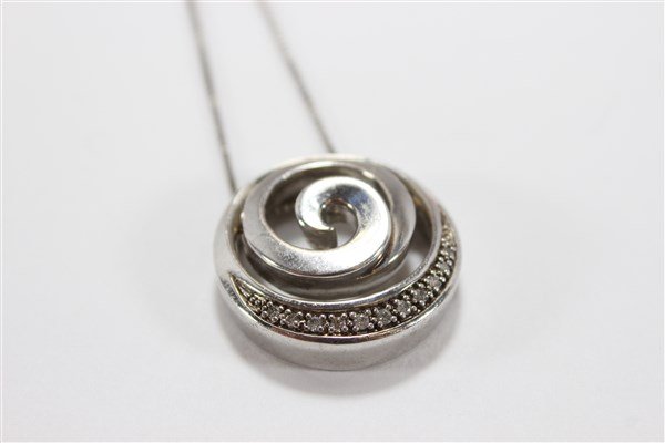Sterling Silver Marked Fine Chain Necklace: Approx 18 inches, with silver open work pendant with marcasite. approx 15.1 grams.