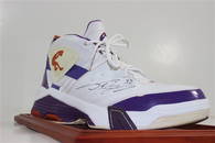 Shaquille O' Neal Signed Shoe In Case