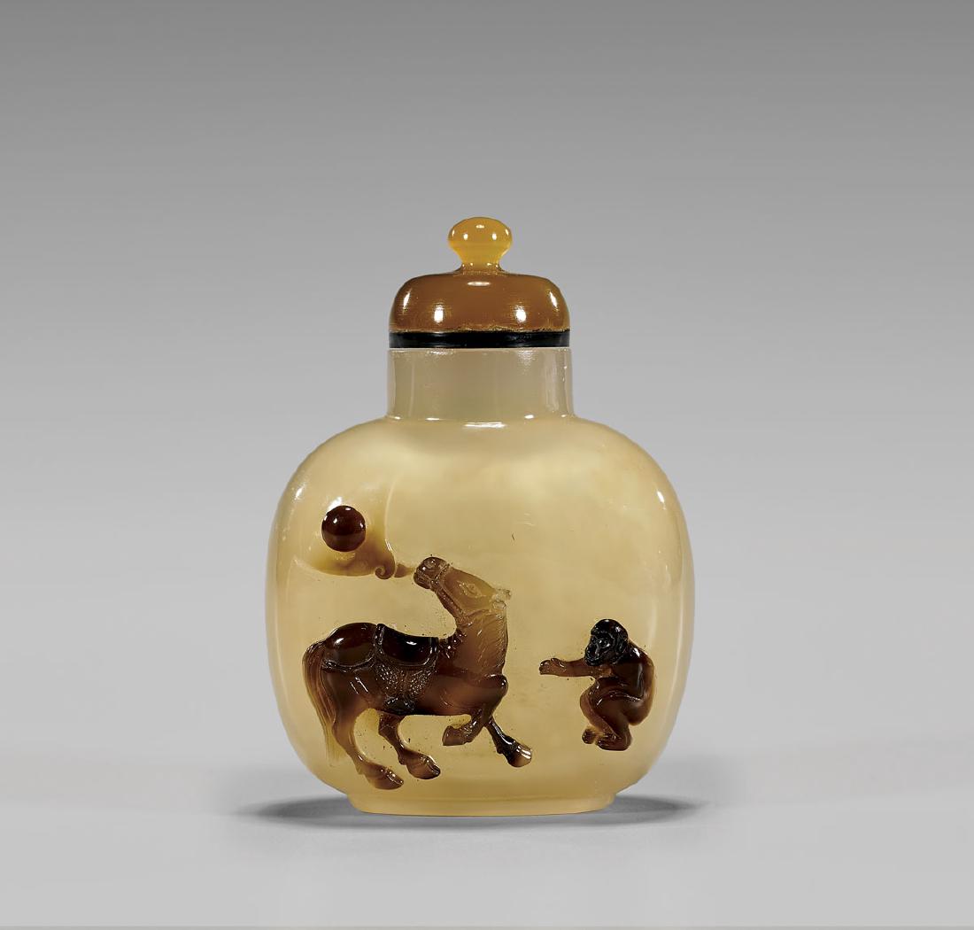 FINE CAMEO AGATE SNUFF BOTTLE: Horse & Monkey (1 of 2)