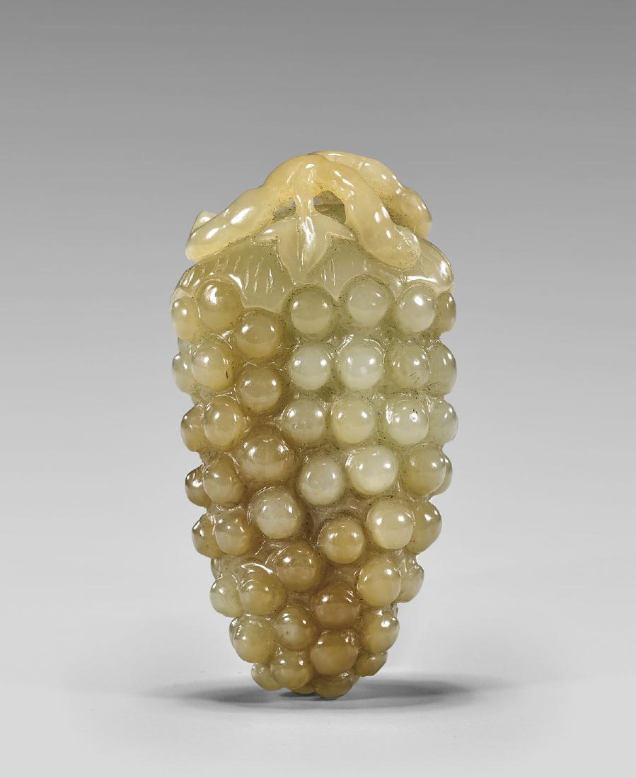 CHINESE JADE TOGGLE: Grapes (1 of 2)
