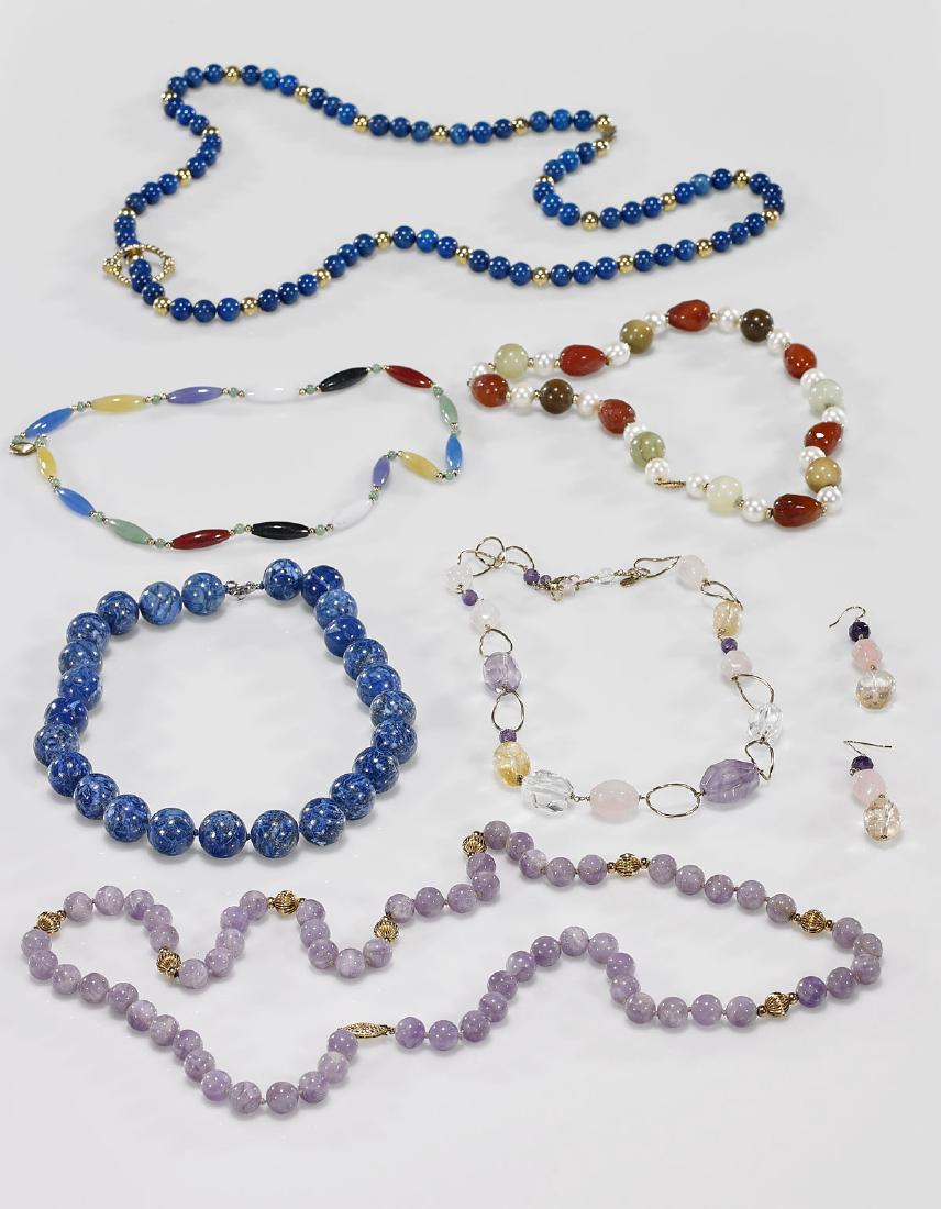 Group of Eight Various Jewelry Pieces (1 of 1)