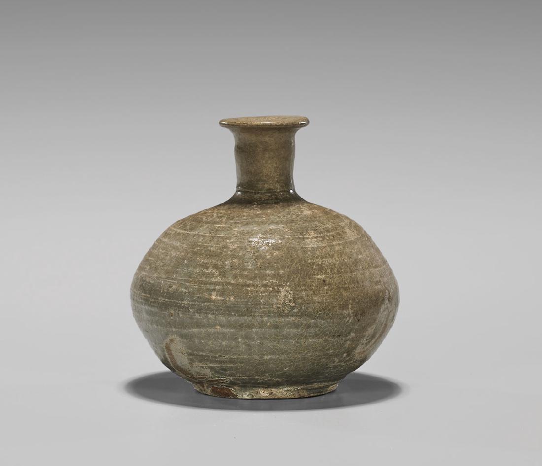 ANTIQUE KOREAN CELADON OIL BOTTLE (1 of 2)