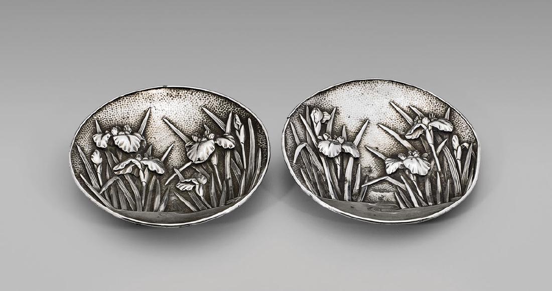 PAIR JAPANESE EXPORT SILVER DISHES BY ARTHUR & BOND (1 of 2)