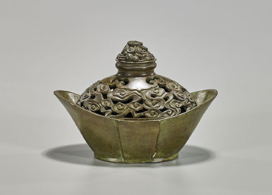 Chinese Bronze Covered Vessel (1 of 2)