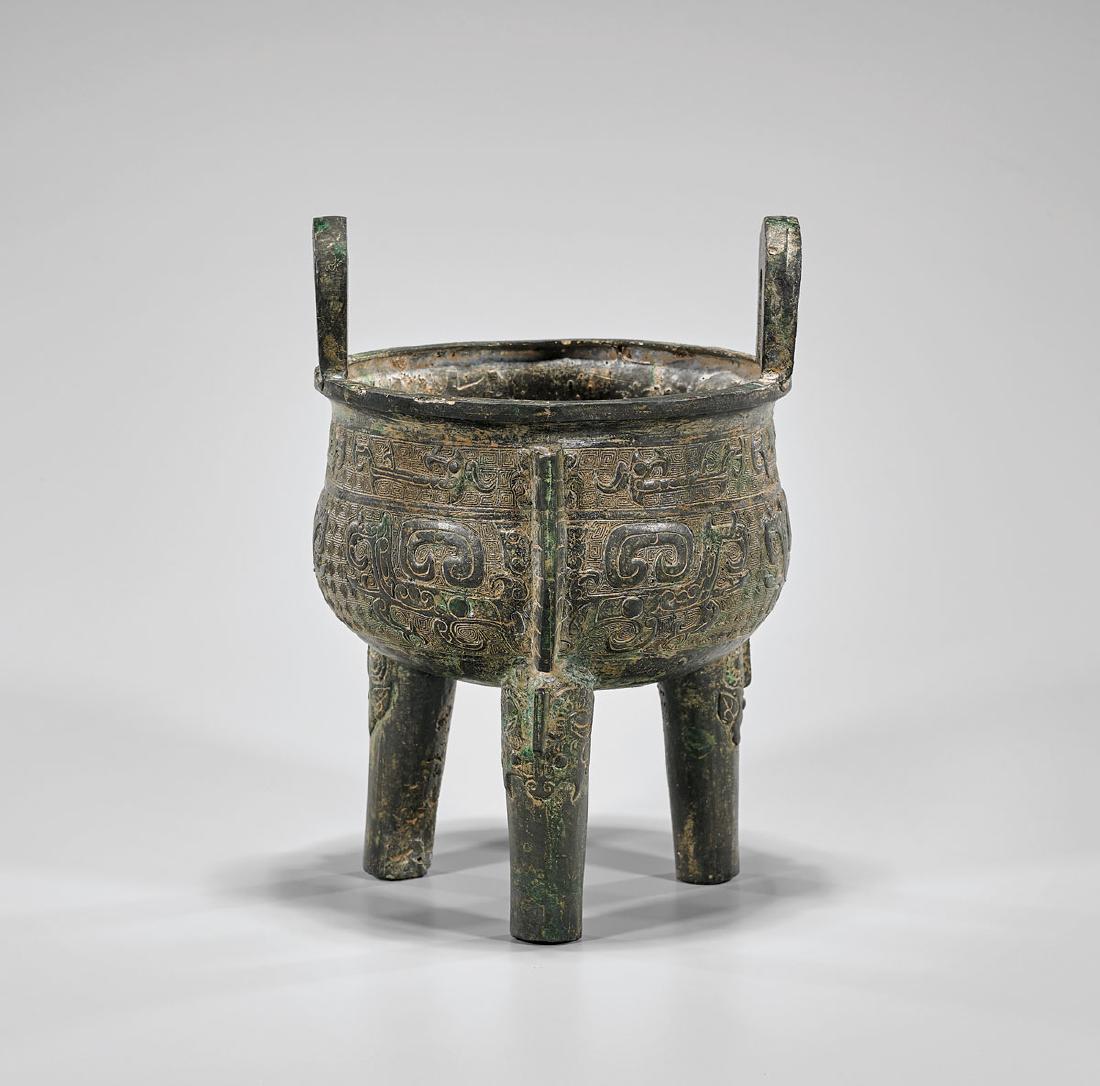 WESTERN ZHOU DYNASTY BRONZE 'DING' (1 of 4)