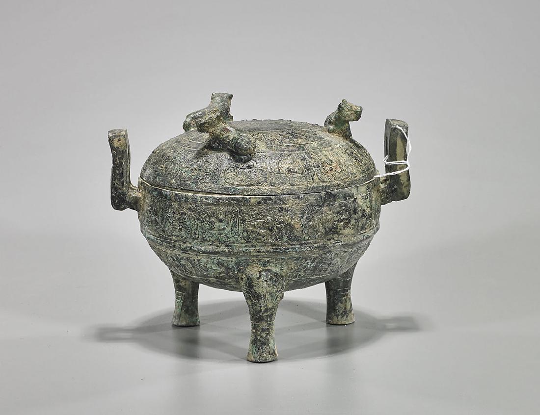 Archaistic Chinese Bronze Tripod Vessel (1 of 1)