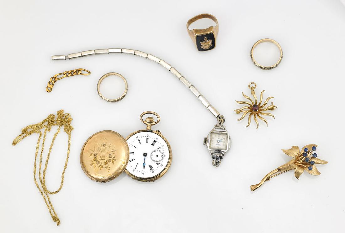 Group of Gold Jewelry Pieces (1 of 1)