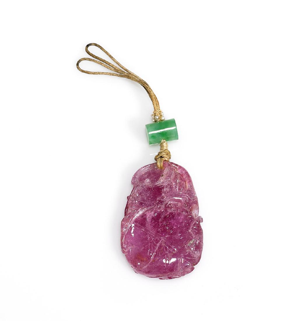CHINESE CARVED PINK TOURMALINE TOGGLE (1 of 2)