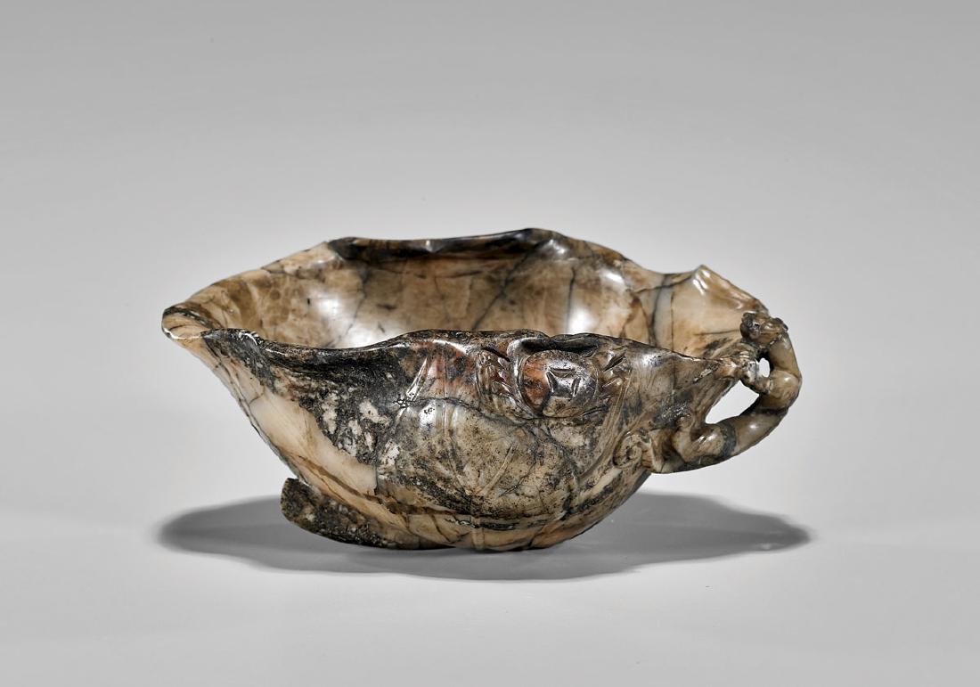 CHINESE CARVED JADE 'LOTUS' BRUSHWASHER (1 of 2)