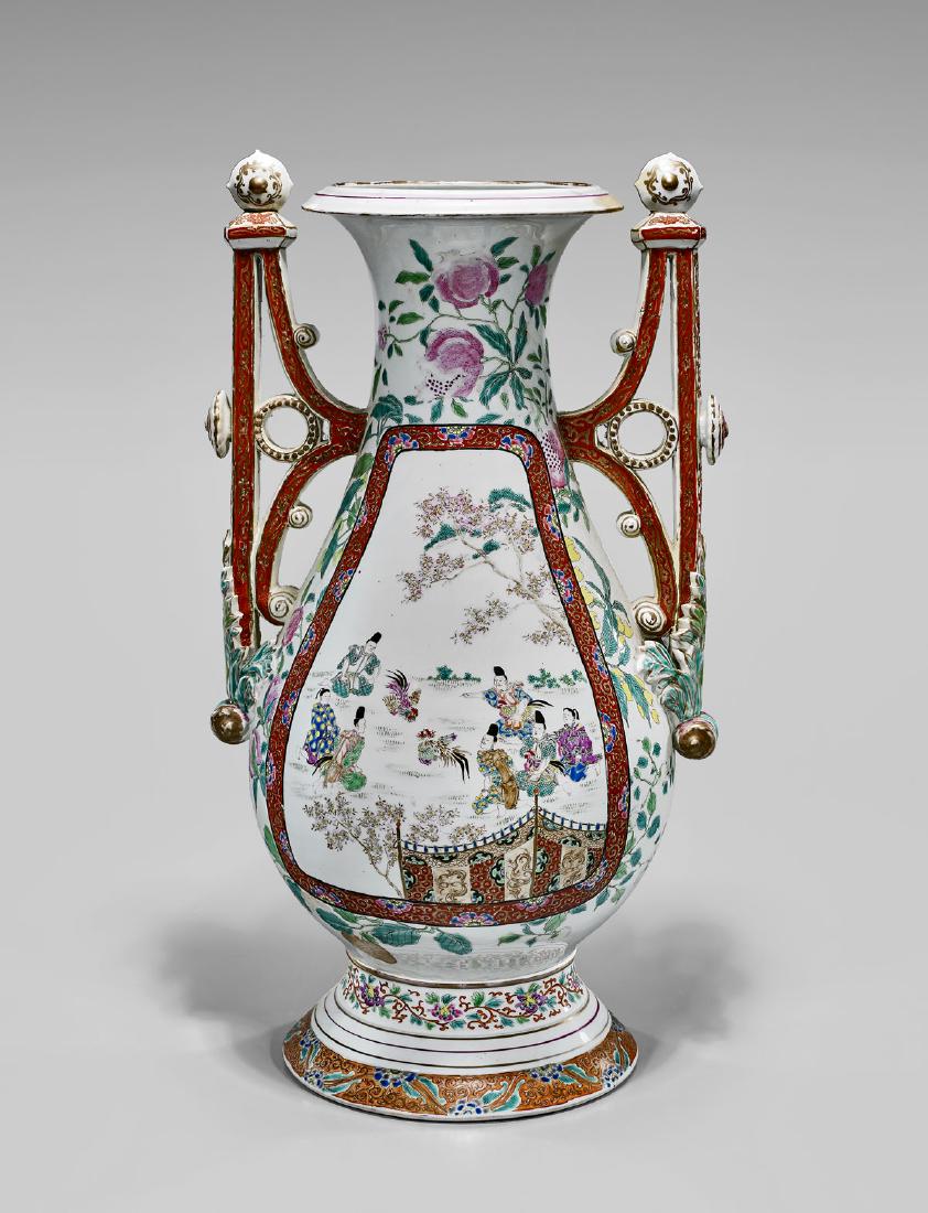 19TH CENTURY JAPANESE PORCELAIN VASE (1 of 3)