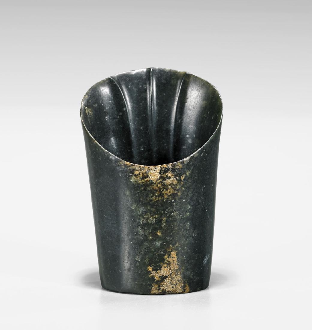 NEOLITHIC JADE HAIR ORNAMENT (1 of 2)