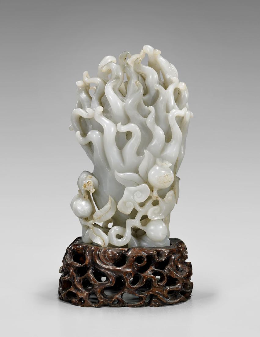 CARVED JADE 'BUDDHA'S HAND' VASE (1 of 2)
