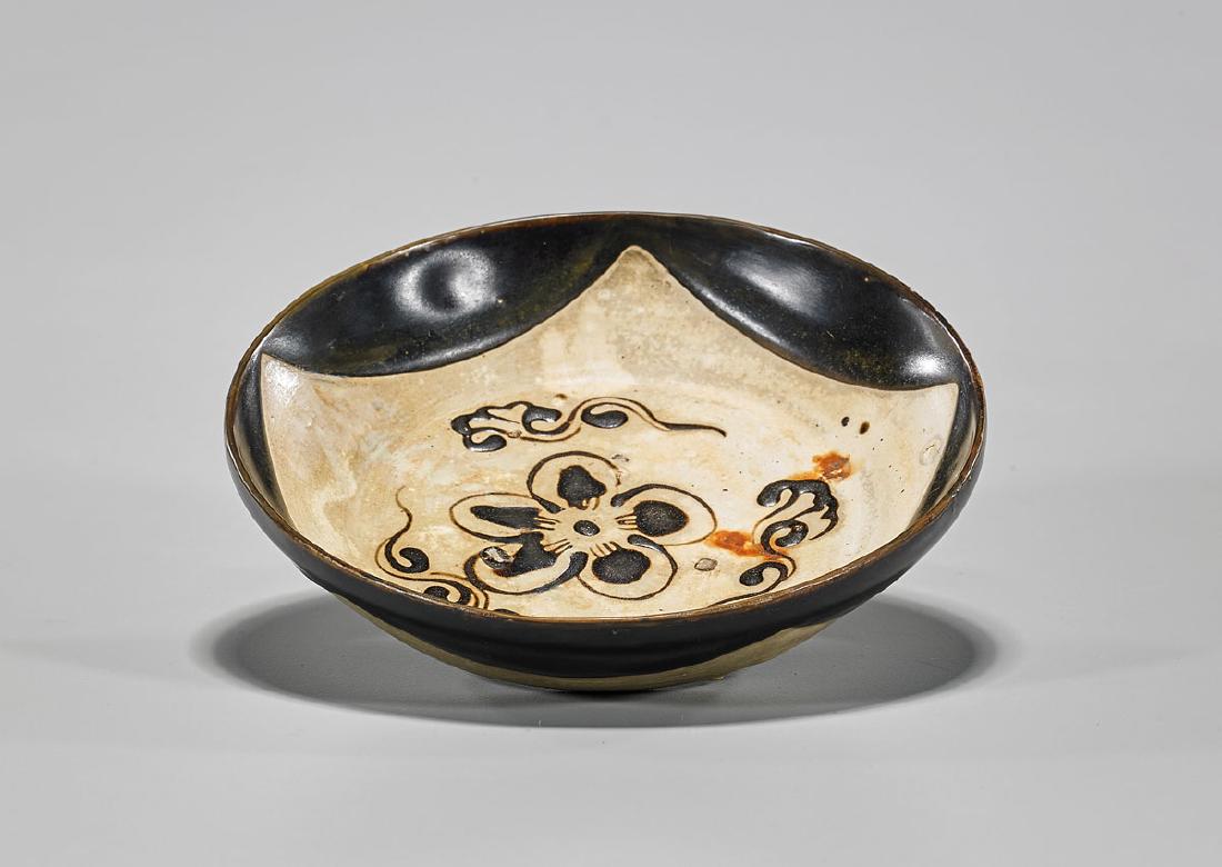 Chinese Song-Style Brown & White Glazed Dish: Chinese Song-style brown and white glazed dish; centering a flower to interior; D: 6" (approx.); fitted box