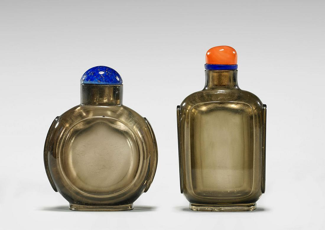 TWO ANTIQUE SMOKEY QUARTZ SNUFF BOTTLES (1 of 3)