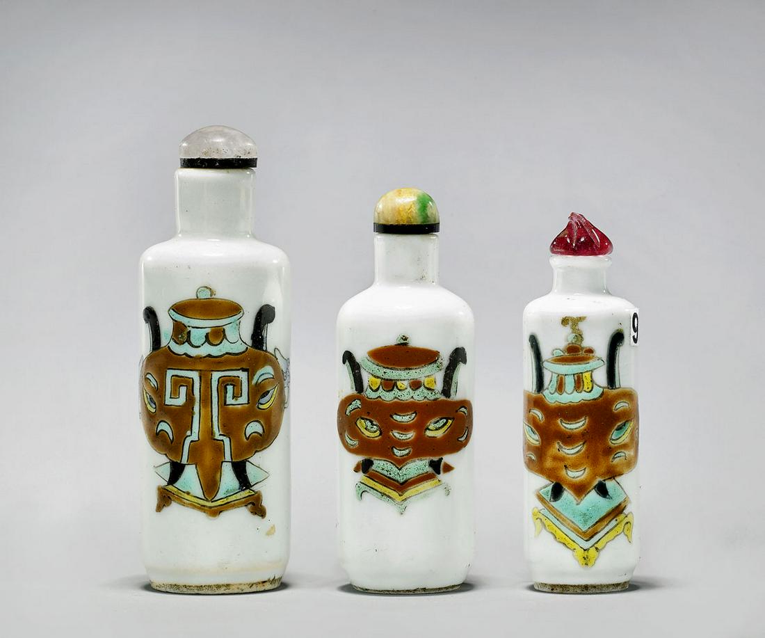 THREE ANTIQUE ENAMELED PORCELAIN SNUFF BOTTLES (1 of 3)