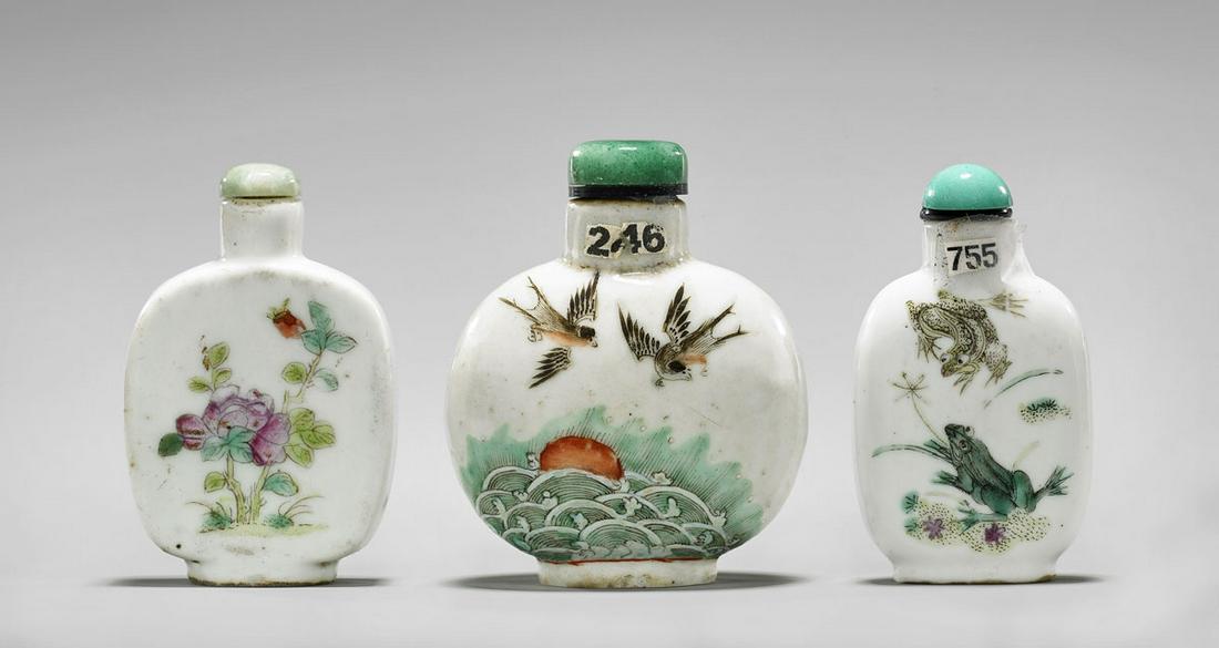 THREE ANTIQUE ENAMELED PORCELAIN SNUFF BOTTLES (1 of 3)