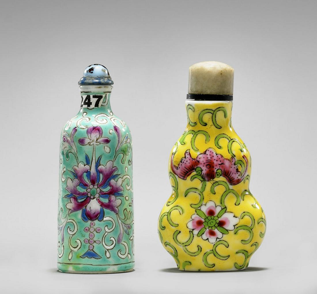 TWO ENAMELED PORCELAIN SNUFF BOTTLES (1 of 5)